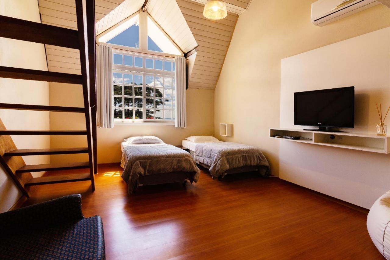 Hello Hostel Gramado Bagian luar foto